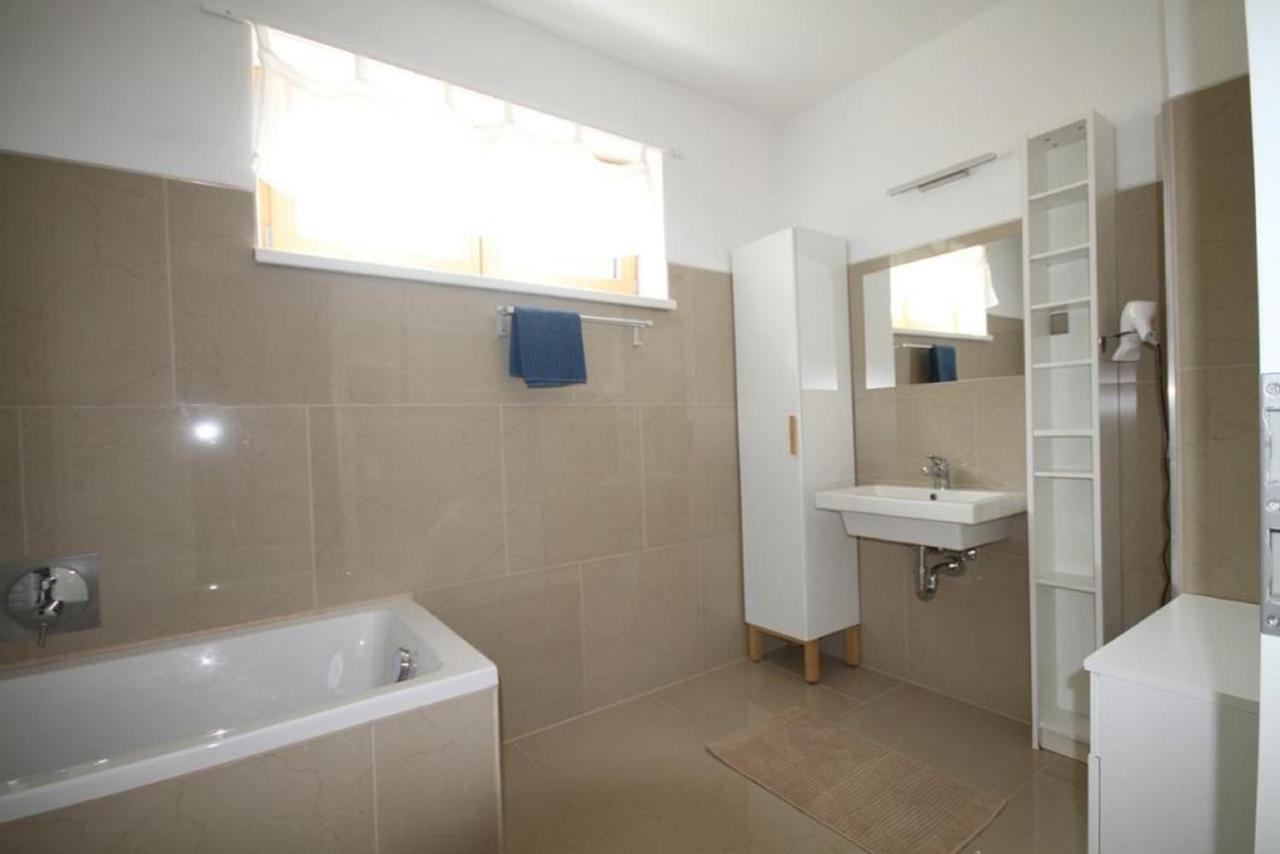 Ferienwohnung Purbach Muggendorf  ภายนอก รูปภาพ